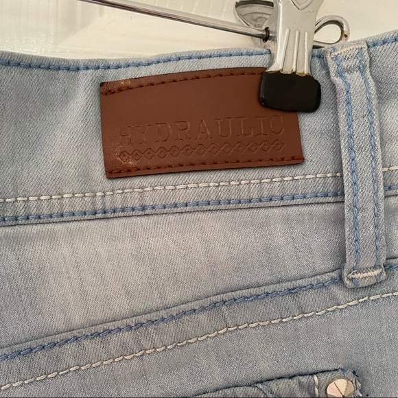 Hydraulic Distressed Low Rise Jean Short - Picture 7 of 7